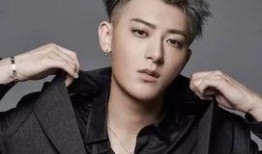 免费吃瓜的小鲜肉,揭秘娱乐圈的神秘美食之旅