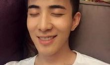 免费吃瓜的小鲜肉,揭秘娱乐圈的神秘美食之旅